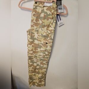 REgeneration NWT Camo Mid Rise Cargo Pants
